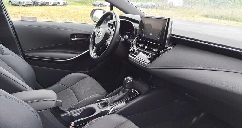 Toyota Corolla cena 117900 przebieg: 39079, rok produkcji 2022 z Łobżenica małe 154